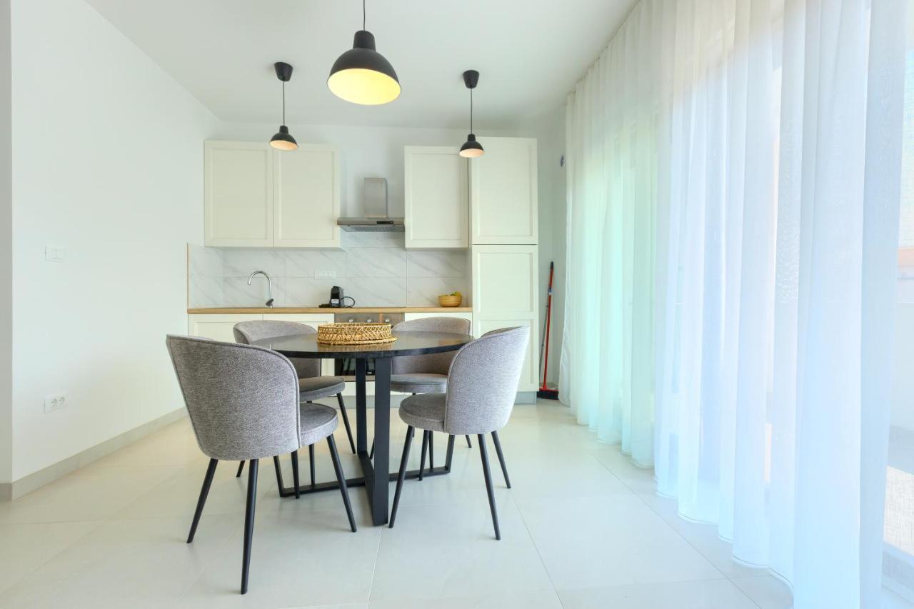 Apartments La Scogliera Rovinj Exterior photo